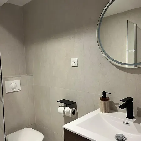 Serment By Collection Aura - 4p - Hypercentre A Deux Pas De La Place Ducale Apartment Charleville-Mézières