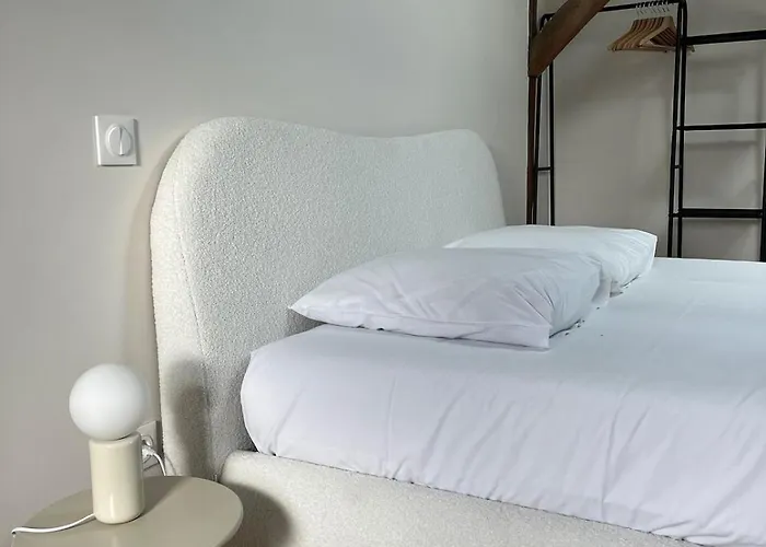 Serment By Collection Aura - 4p - Hypercentre A Deux Pas De La Place Ducale * Charleville-Mezieres